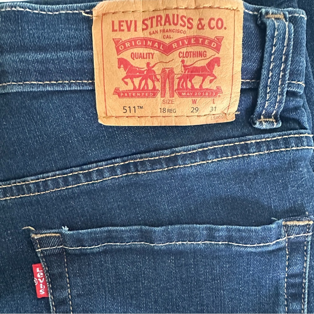 Levi’s 511s